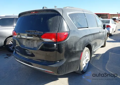 2017 Chrysler Pacifica Touring-L z USA, uszkodzony, nr VIN 2C4RC1BGXHR820747